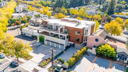4115 El Camino Real