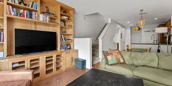 Image 4