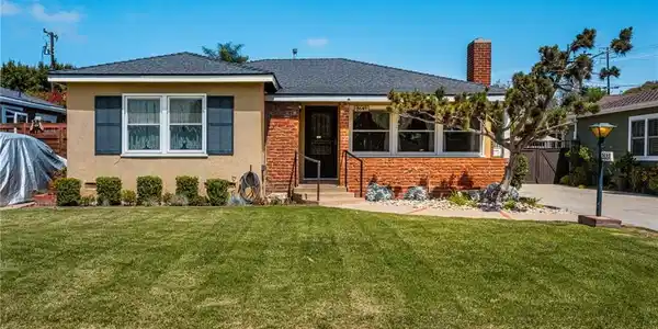 2687 Riverside