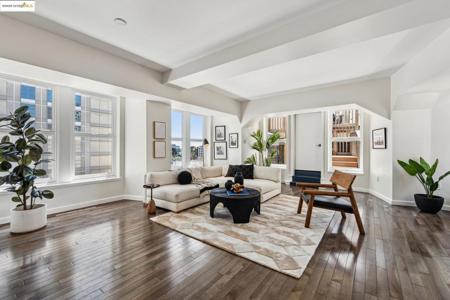 1615 Broadway