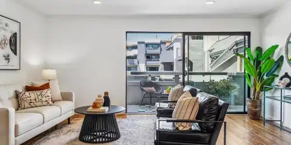 3 Embarcadero