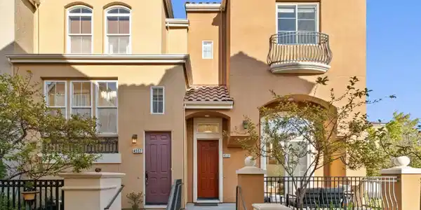 4559 Laird Circle