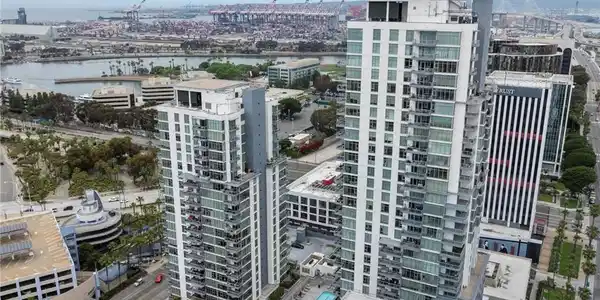 400 W Ocean Boulevard