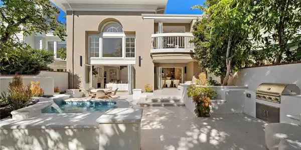 48 Belcourt Drive