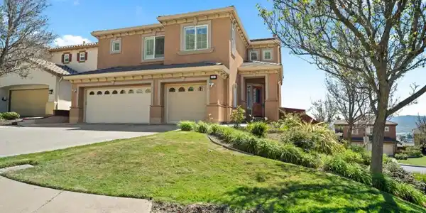 15 Monte Vista Way
