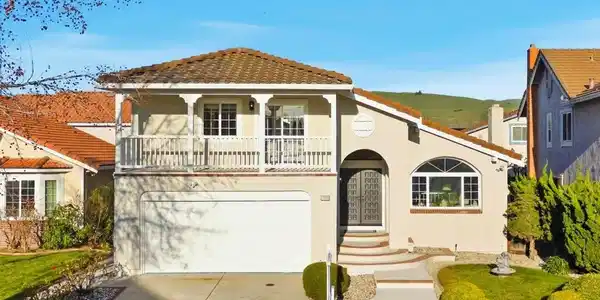 35686 Chaplin Dr
