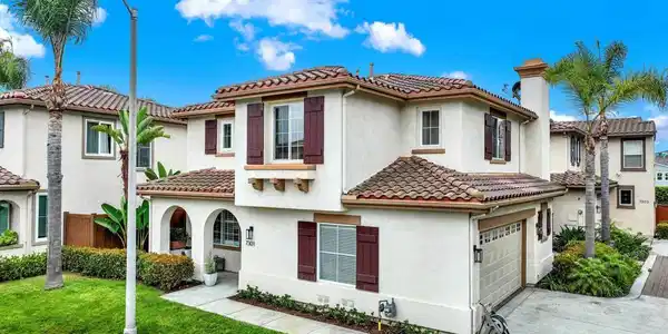 7301 Seafarer Pl