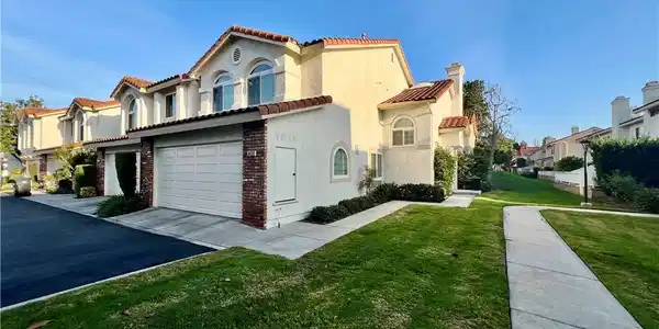 24322 Carlton Court