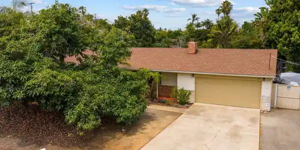 410 E Glaucus