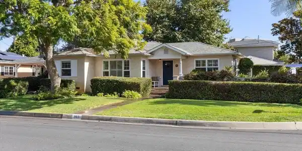 903 Moana Dr