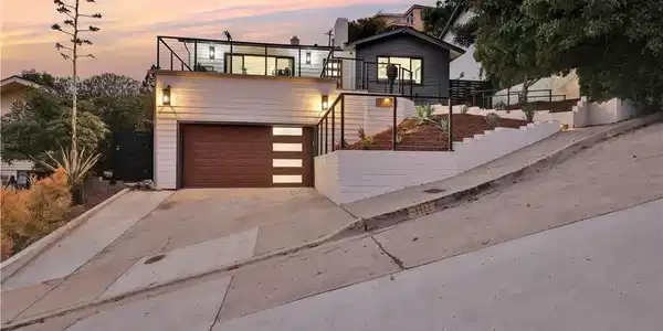 3412 Poe Street