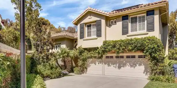 6061 Greenhedge Row