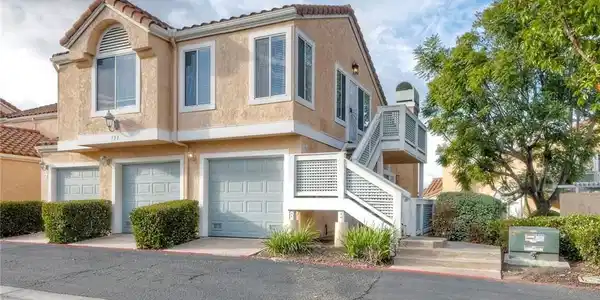 733 Vista Grande