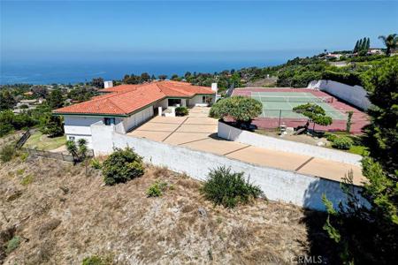 1501 Via Coronel