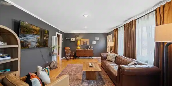 4833 Chateau Drive