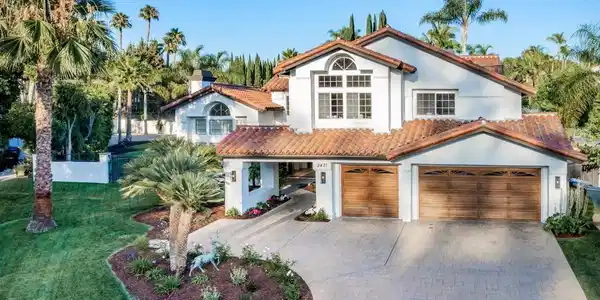 2471 Calle San Clemente