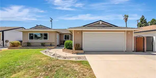 15041 Columbia Lane