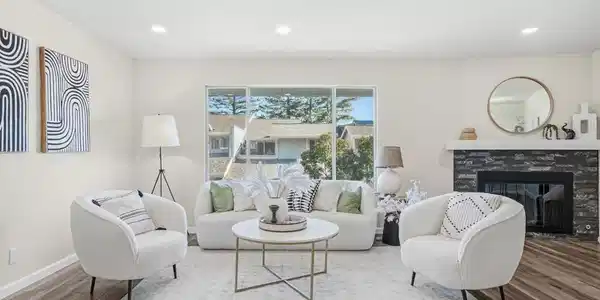 42 Lyonridge Lane