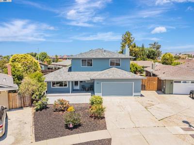 38072 Woodruff Dr