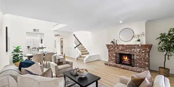 18692 Maplewood Cir