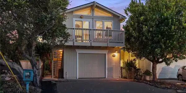 479 Henrietta Ave.
