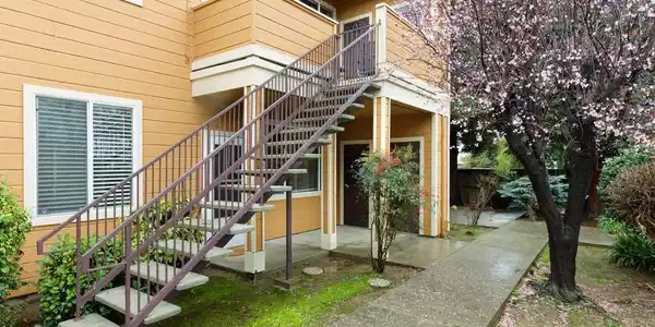10 Leighty Ct