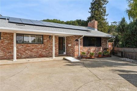 1864 Lakeview Court