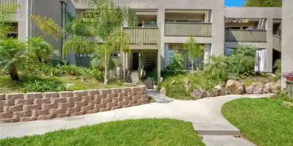 149 W Glaucus
