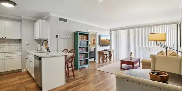 1750 E Ocean
