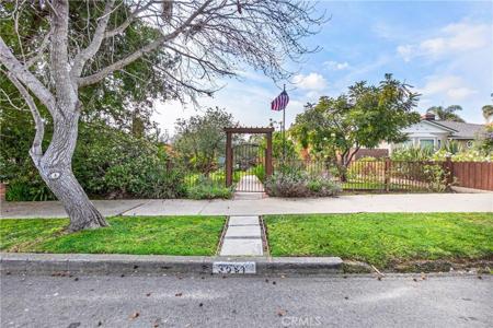 3591 Grand View
