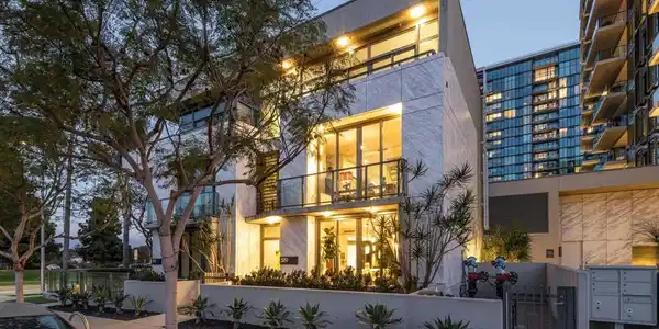 589 Palm Street