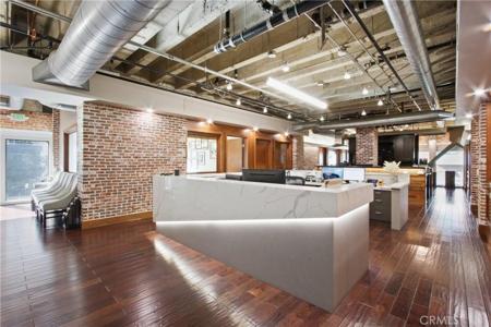 207 E Broadway