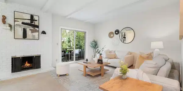 100 E Middlefield Road