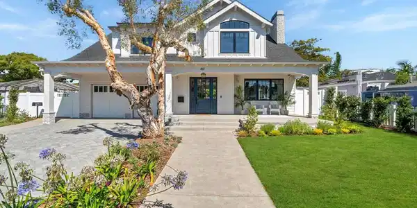 461 Country Club Ln