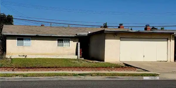 16842 Ross