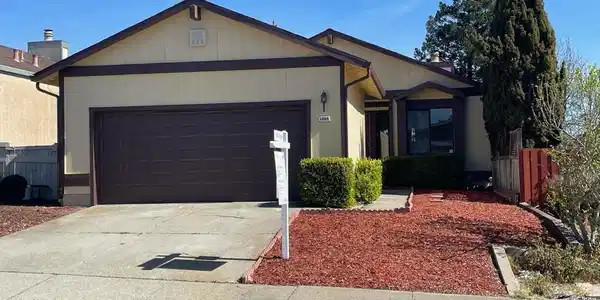 1086 Canterbury