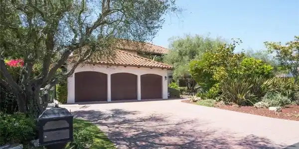 23 Country Meadow Road