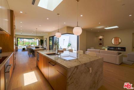 4936 Coolidge Avenue