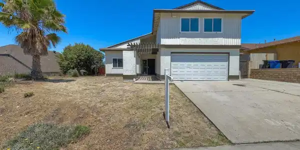 141 Rainier Ct