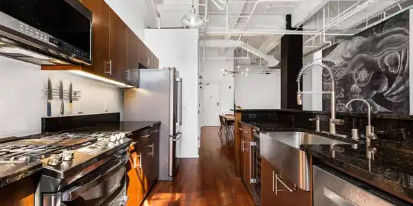 950 6Th Ave