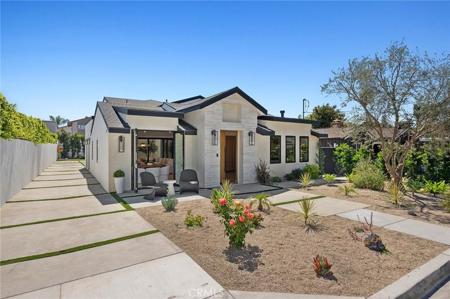 281 Santo Tomas Avenue