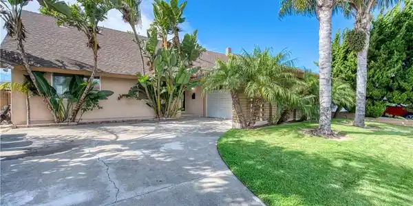 20621 Paisley Lane