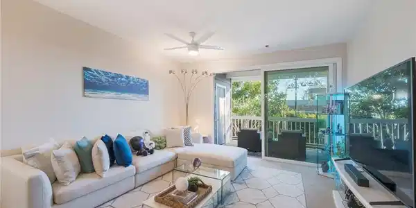 20371 Bluffside Circle