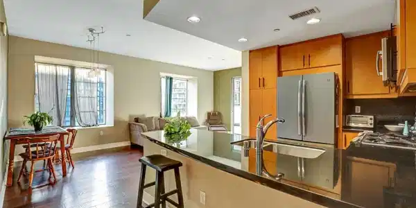 150 The Promenade North