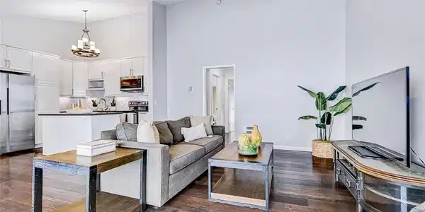 826 Camino Real