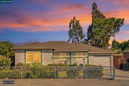 2912 Knoll Dr