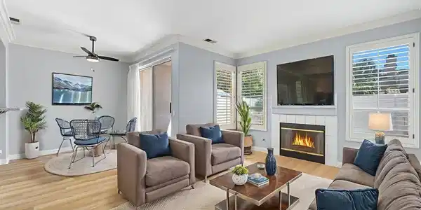 413 Sanibelle Circle
