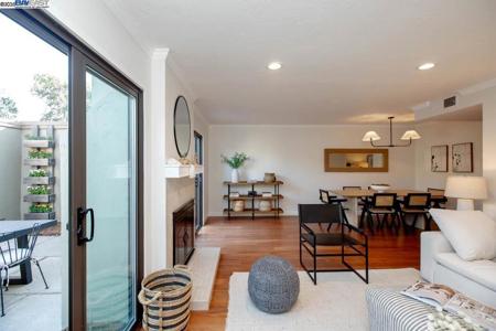 1117 Camino Del Valle