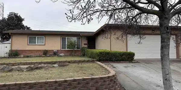 3017 3017 Windsor Dr