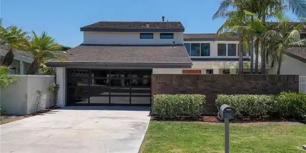 24 White Water Drive